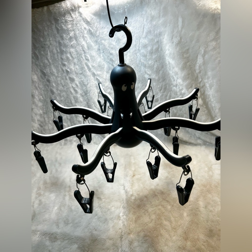 BLUE Foldable Clip & Drip Hanger 8-Claw Octopus Hanging Dryer 16 Clips Portable
